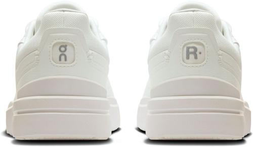 ON Herren Freizeitschuhe THE ROGER Advantage 45 in Grau