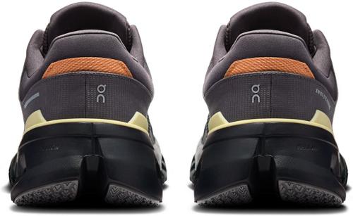 ON Herren Laufschuhe Cloudrunner 2 47 ½ in Grau